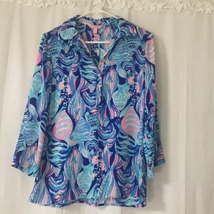 Lilly Pulitzer Blouse with adjustable sleeves 100% polyester...new without tags